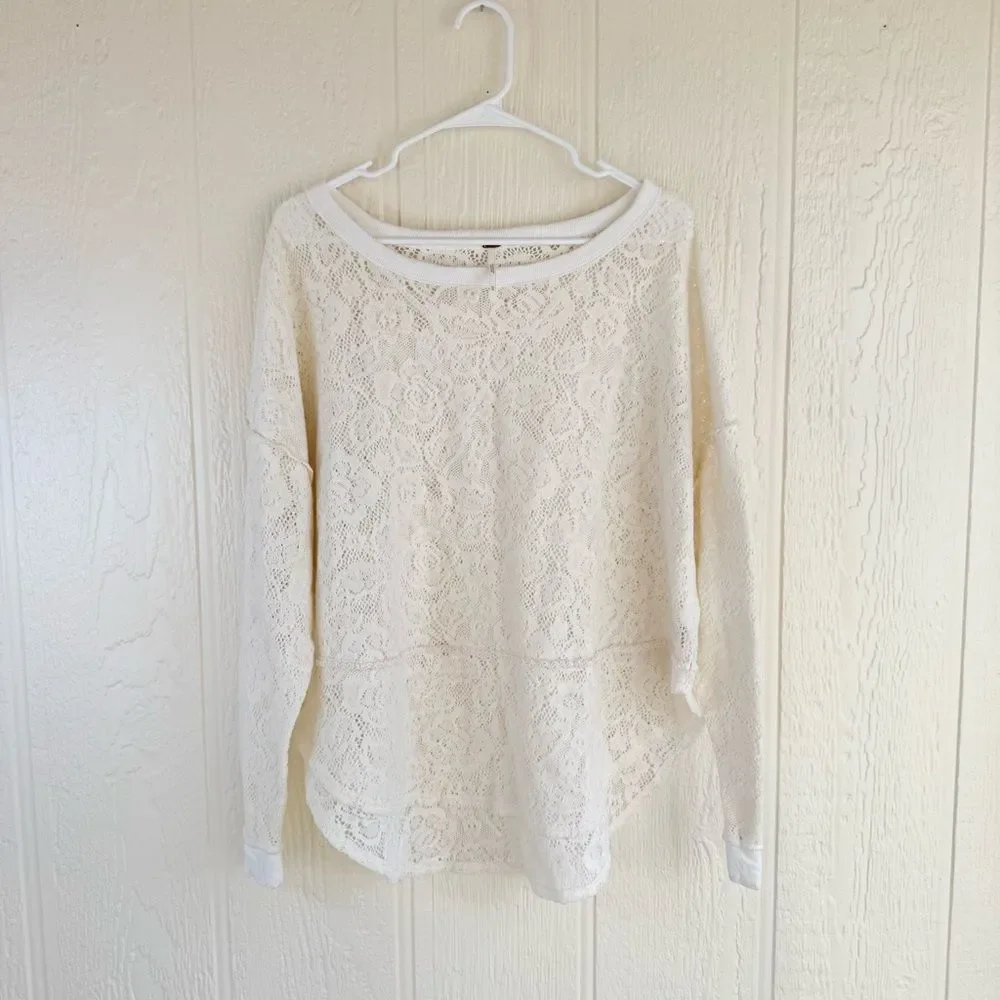 Free People Lace Floral Knit Cold In This Top size medium
